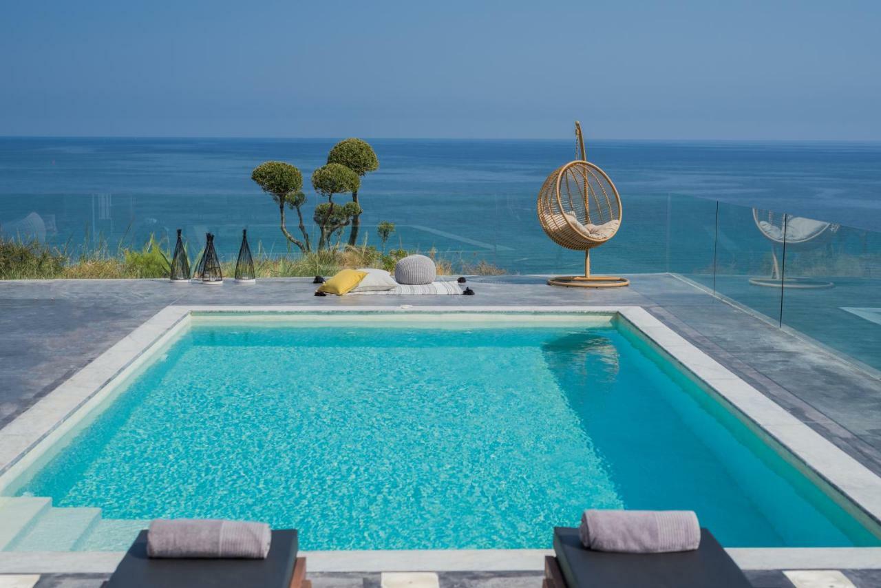 Villa Sueno Luxury Villa, In 180 Iconic Sea View *