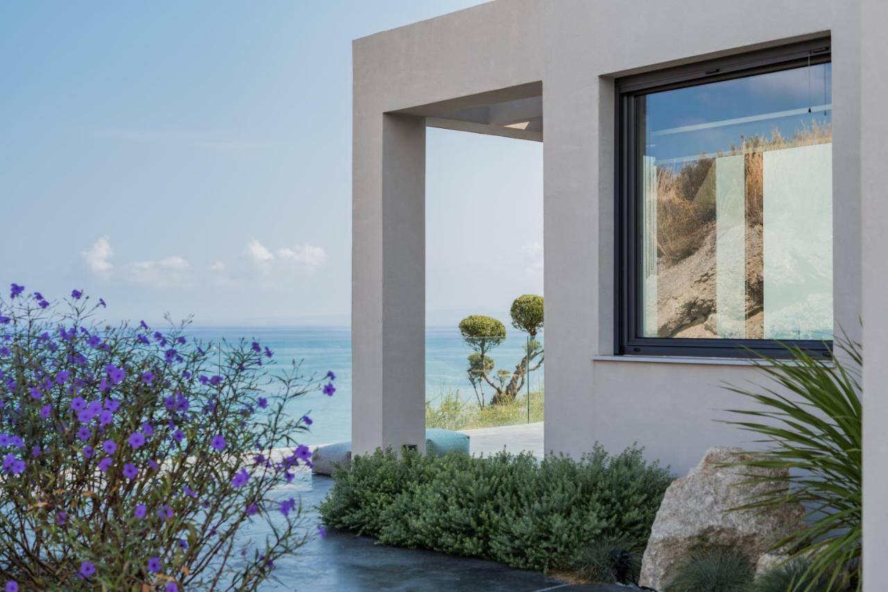 Sueno Luxury Villa, In 180 Iconic Sea View Villa *