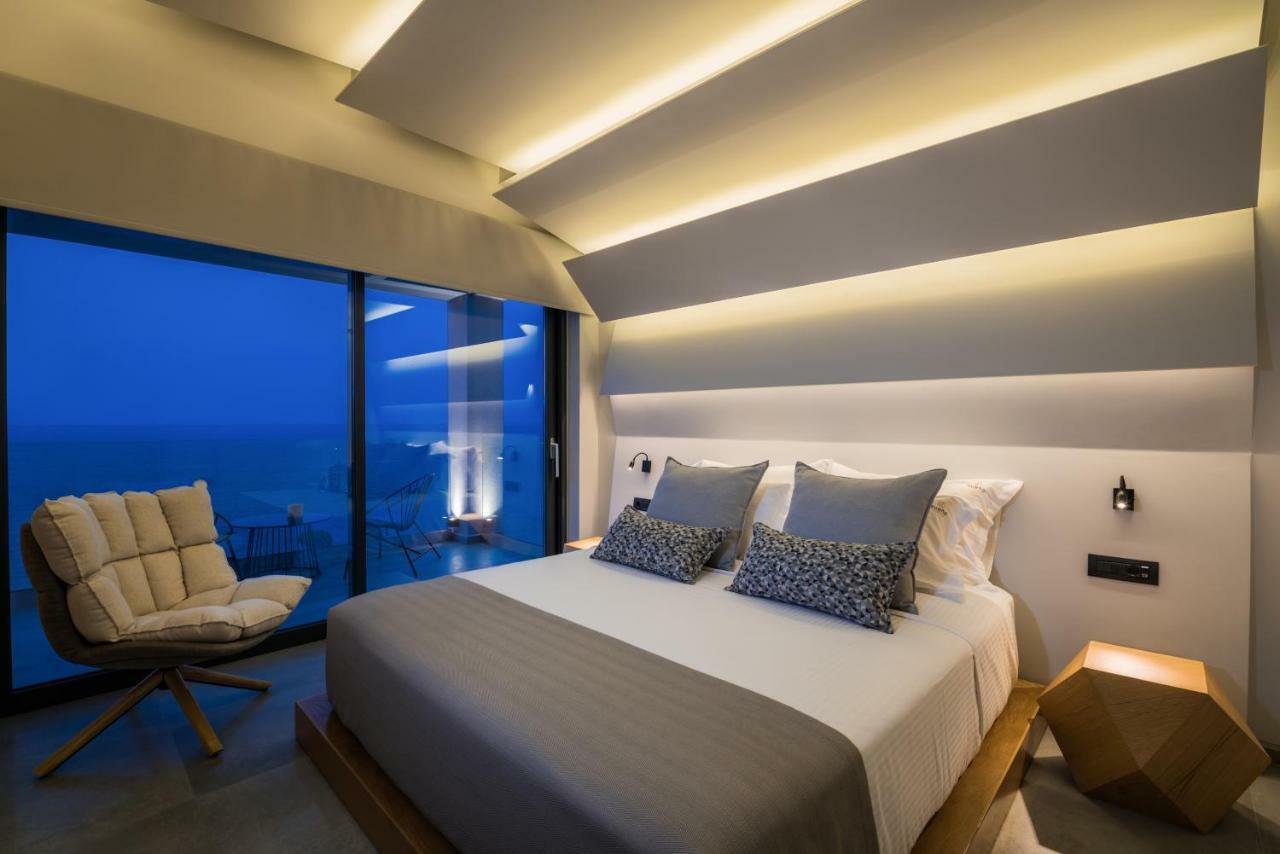 Sueno Luxury Villa, In 180 Iconic Sea View Villa Argassi