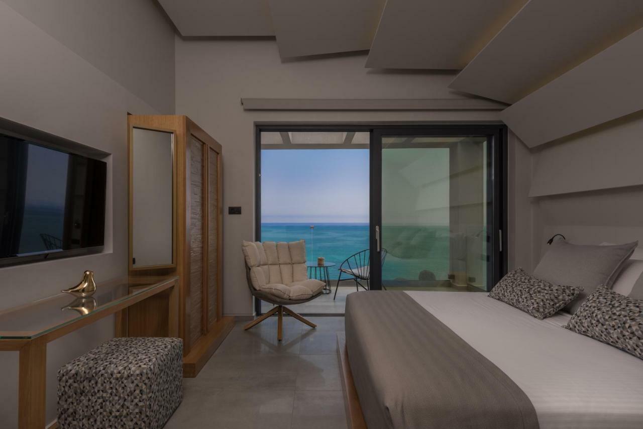 Sueno Luxury Villa, In 180 Iconic Sea View Villa