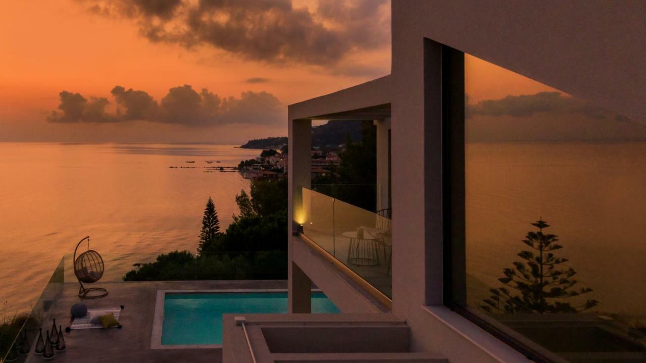 Villa Sueno Luxury Villa, In 180 Iconic Sea View *