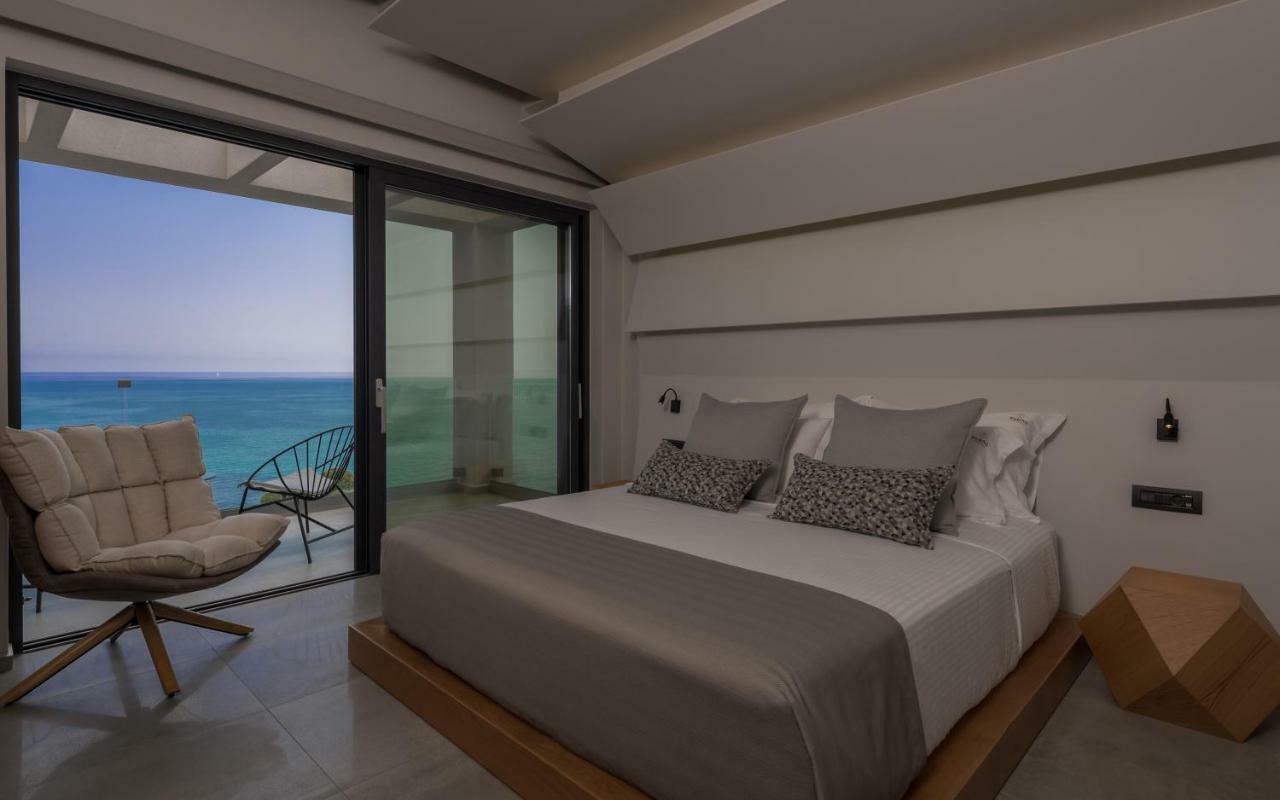 Sueno Luxury Villa, In 180 Iconic Sea View